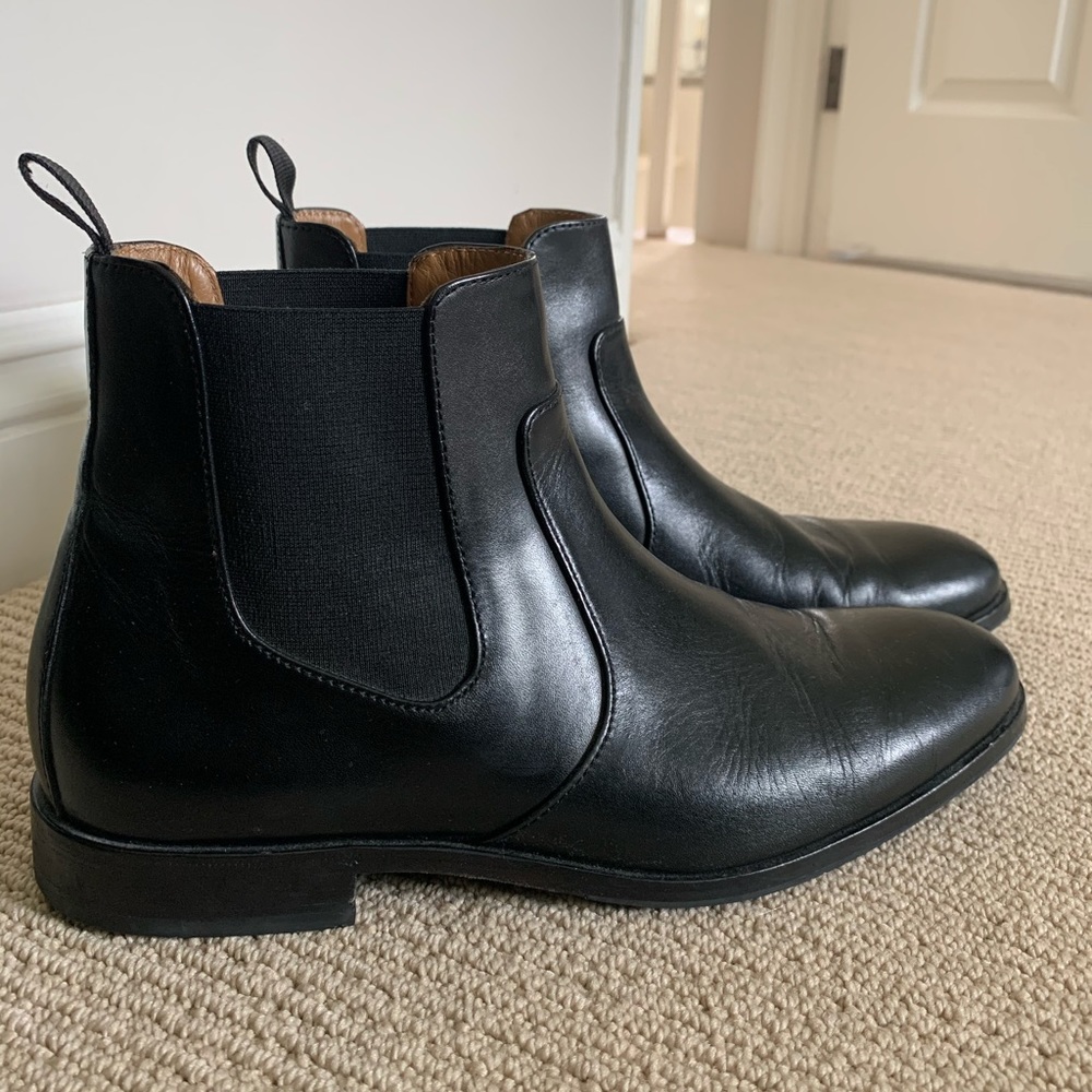 Black Hugo Boss Men’s Chelsea Boots.